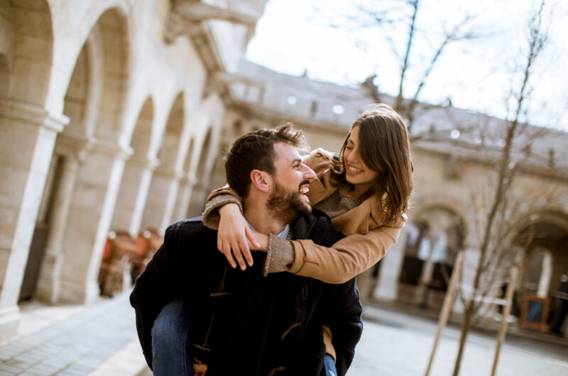 Co facet myśli o swojej kochance? Ważna czy przelotna znajomość?