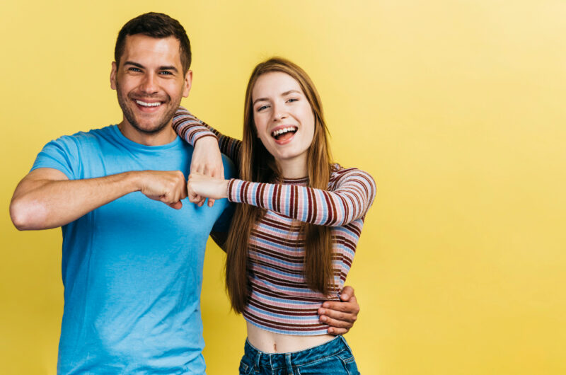 Friends with Benefits – co to znaczy? Zasady, zalety i wady