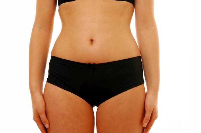 Hip dips – co to jest i jak się pozbyć? 4 ćwiczenia na wgłębienie w biodrach