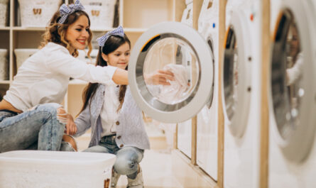 pranie ubran w pralce