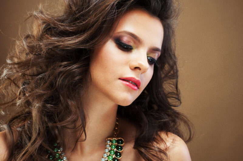 Trwała ondulacja włosów – wszystko, co musisz o niej wiedzieć!