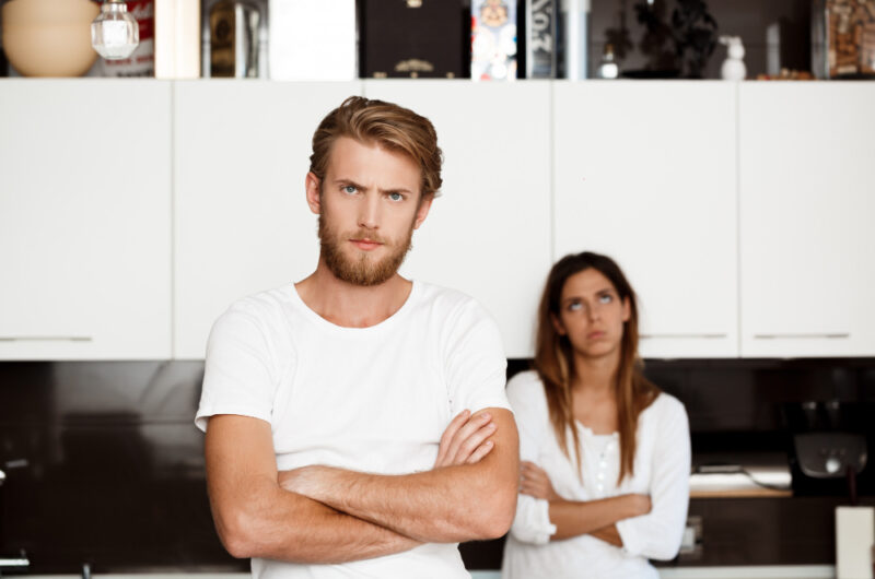 Kiedy związek nie ma żadnego sensu? 15 sygnałów, że rozstanie jest blisko