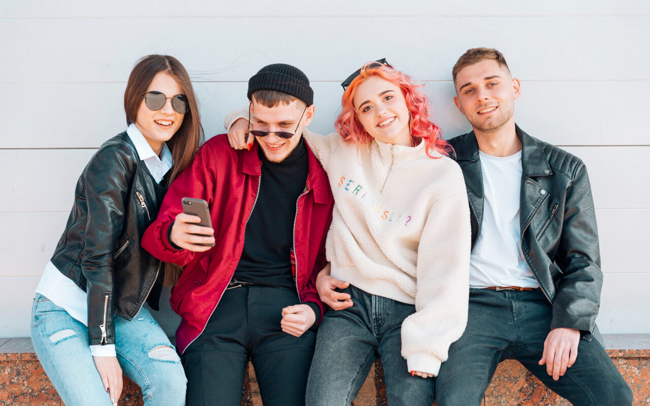 młodzieżowe sklepy odzieżowe