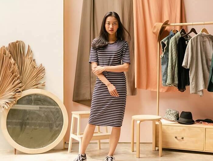 Odzież z drugiej ręki: jak zacząć na niej zarabiać?